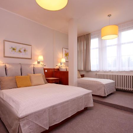 Hotel Snezka Špindlerŭv Mlýn Luaran gambar