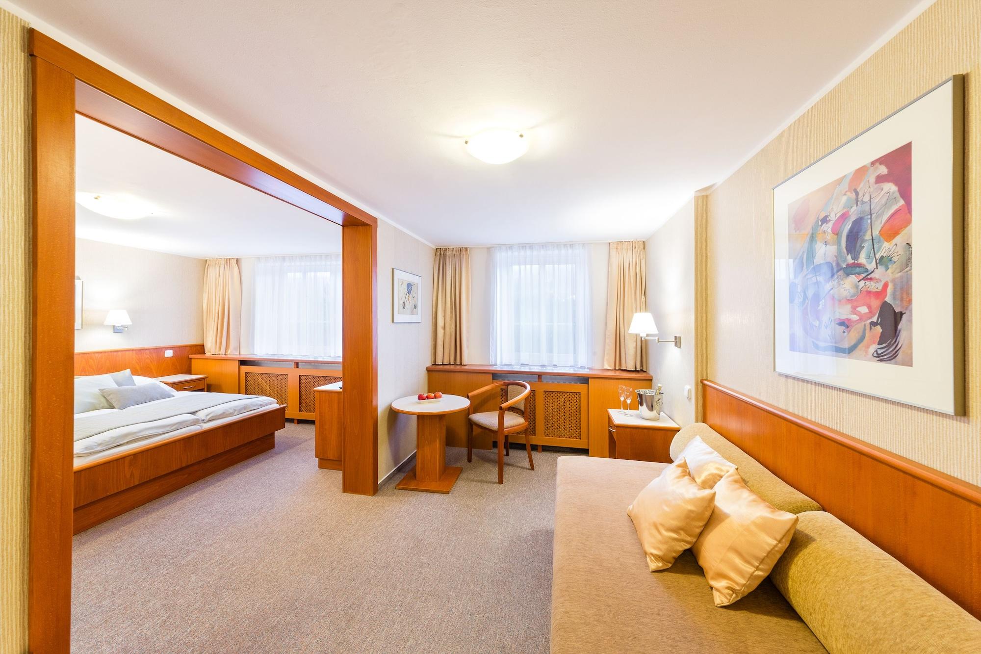 Hotel Snezka Špindlerŭv Mlýn Luaran gambar