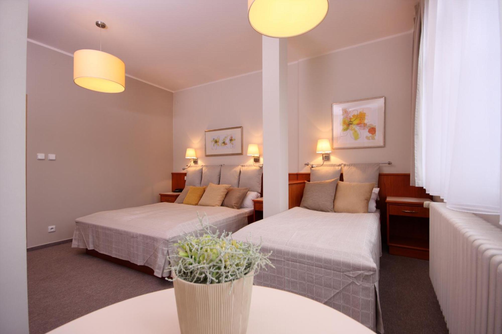 Hotel Snezka Špindlerŭv Mlýn Luaran gambar