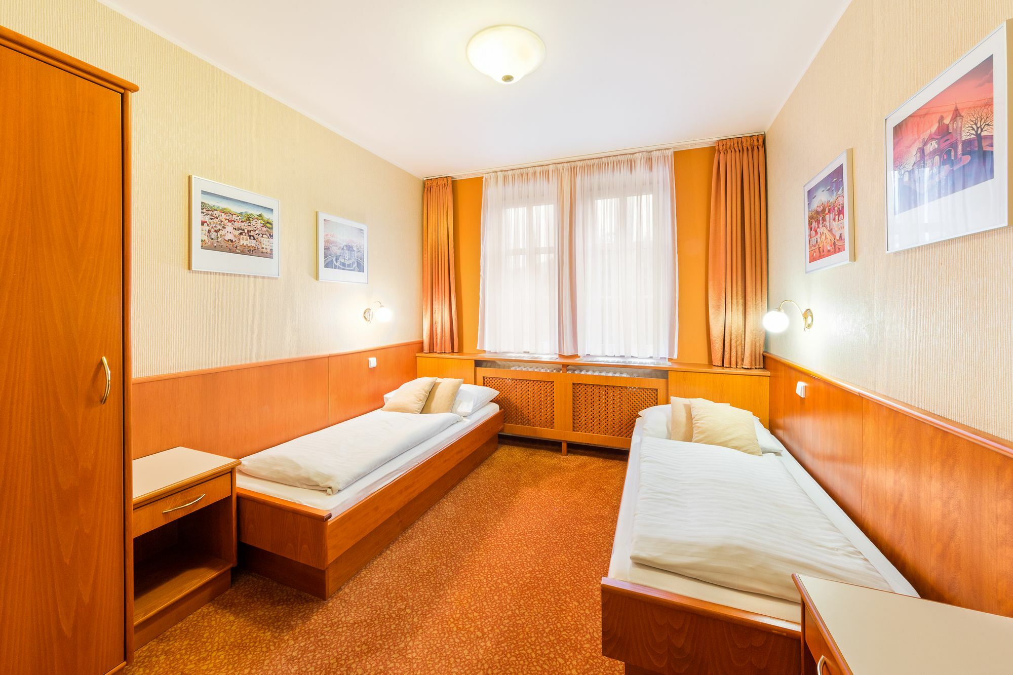 Hotel Snezka Špindlerŭv Mlýn Luaran gambar