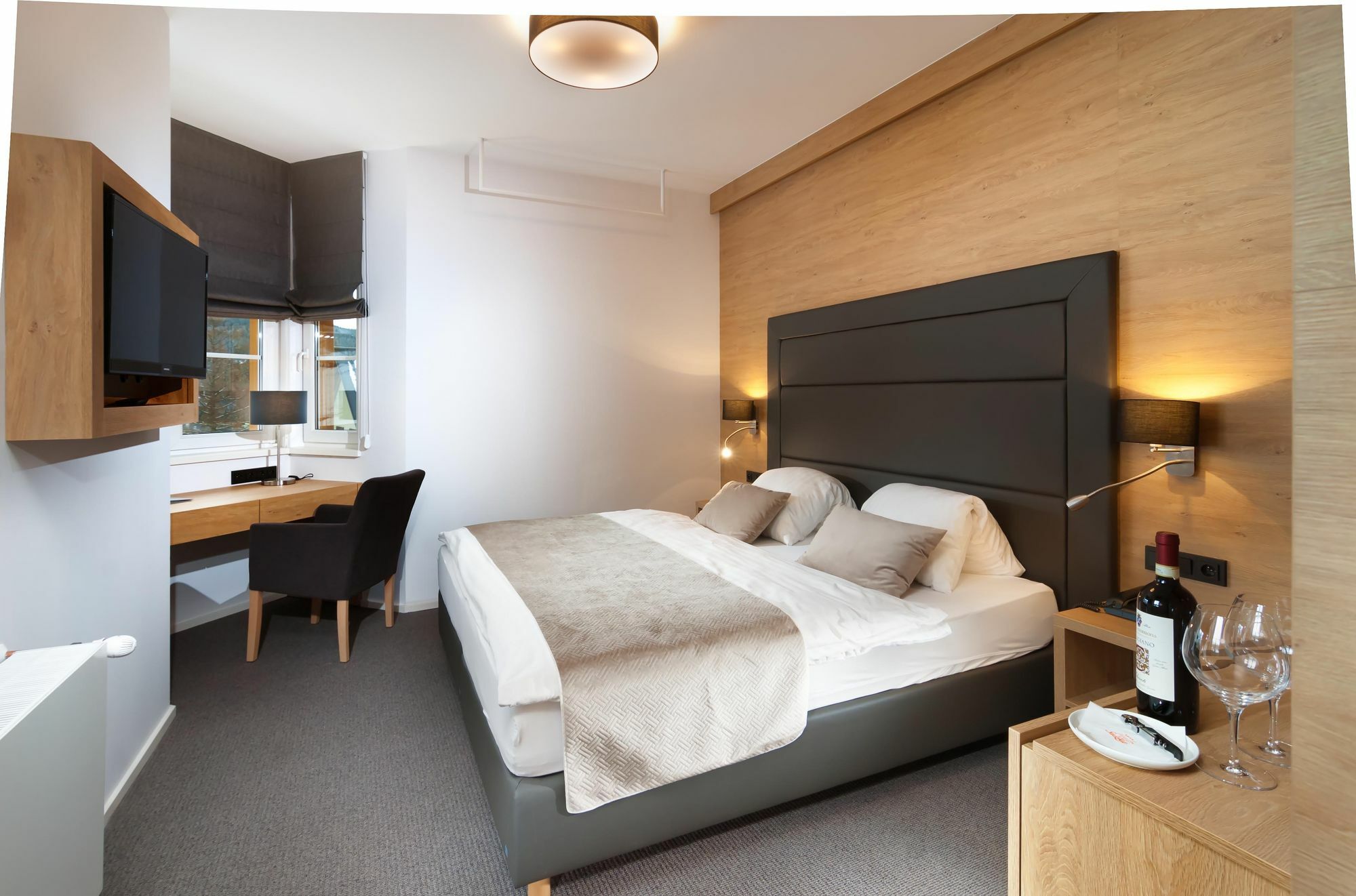 Hotel Snezka Špindlerŭv Mlýn Luaran gambar
