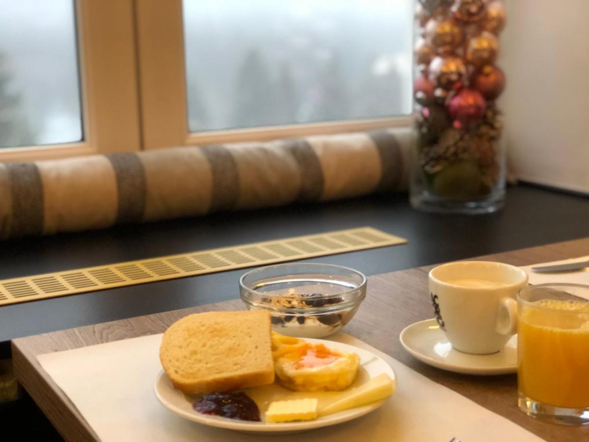 Hotel Snezka Špindlerŭv Mlýn Luaran gambar